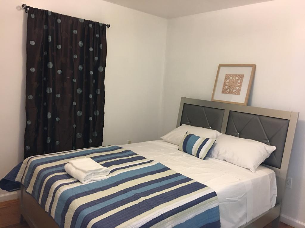 Mojoy Homesuites At Runyon Newark Exteriör bild