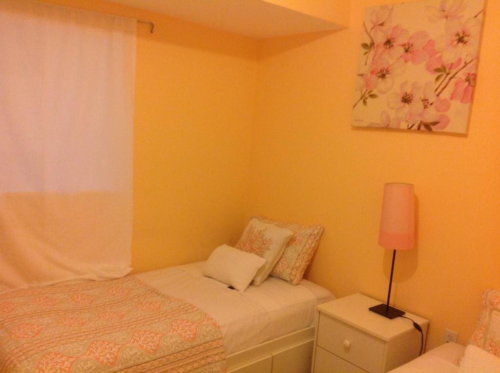Mojoy Homesuites At Runyon Newark Exteriör bild