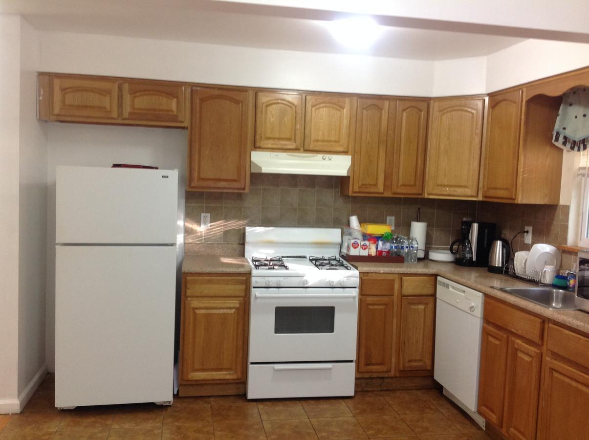 Mojoy Homesuites At Runyon Newark Exteriör bild