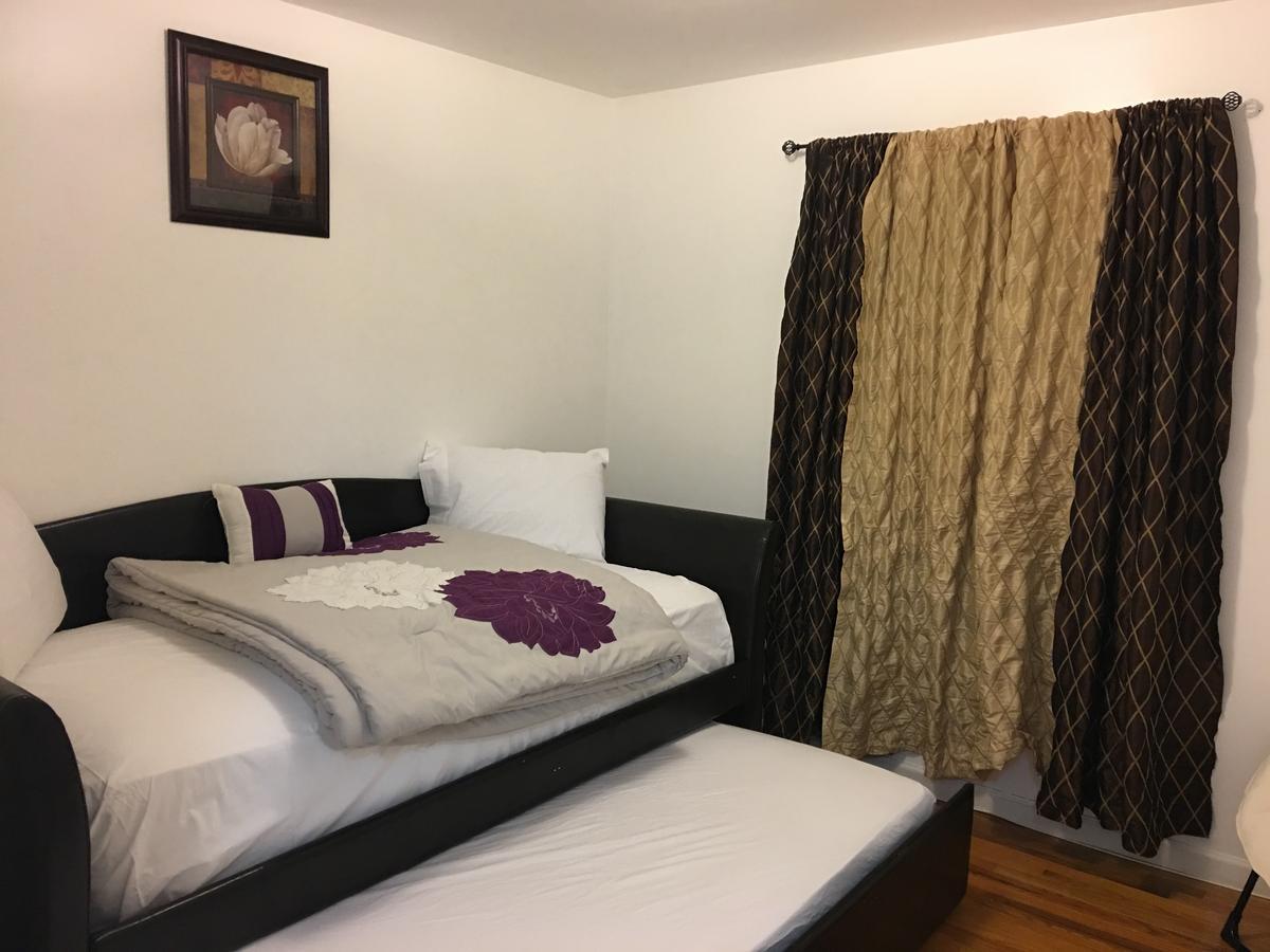Mojoy Homesuites At Runyon Newark Exteriör bild