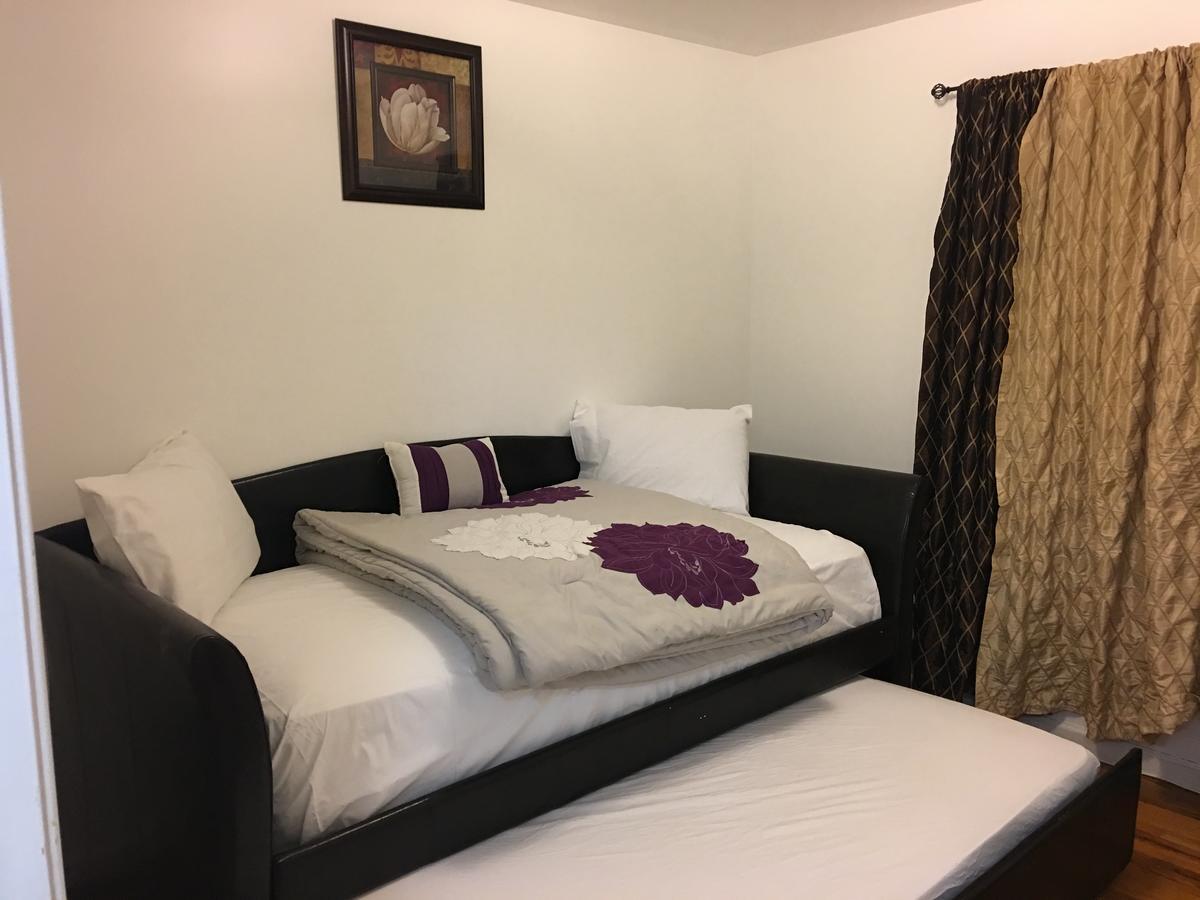 Mojoy Homesuites At Runyon Newark Exteriör bild